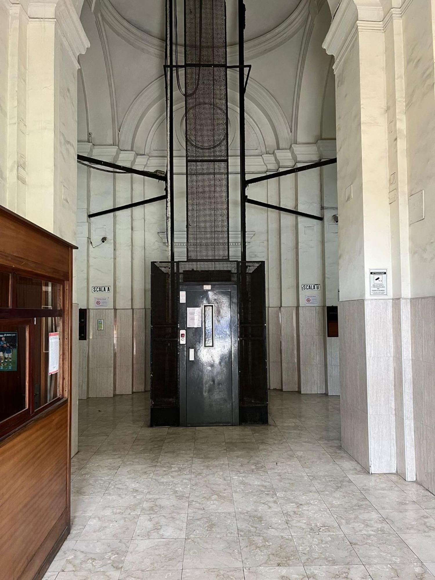 那不勒斯Downtown Umberto 74公寓 外观 照片